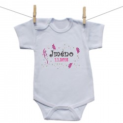 Body s krátkým rukávem se jménem dítěte a datem Dívka