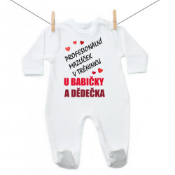 Overal Profesionální mazlíček v tréninku u babičky a dědečka