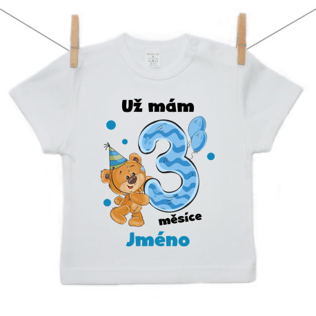 Tričko s krátkým rukávem Už mám 3 měsíce s medvídkem a jménem dítěte kluk Tričko s krátkým rukávem Už mám 3 měsíce s medvídkem a jménem dítěte kluk